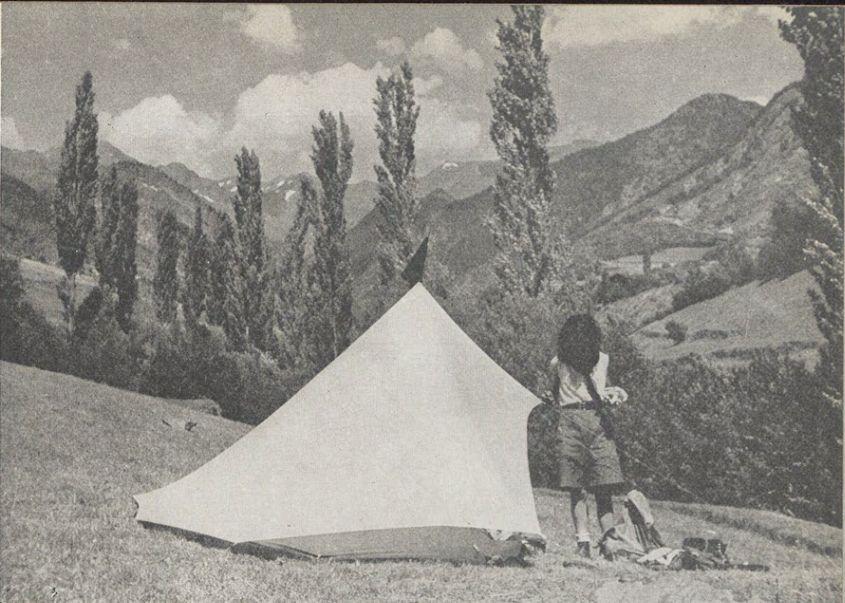 Daisy met tent in de bergen van Andorra