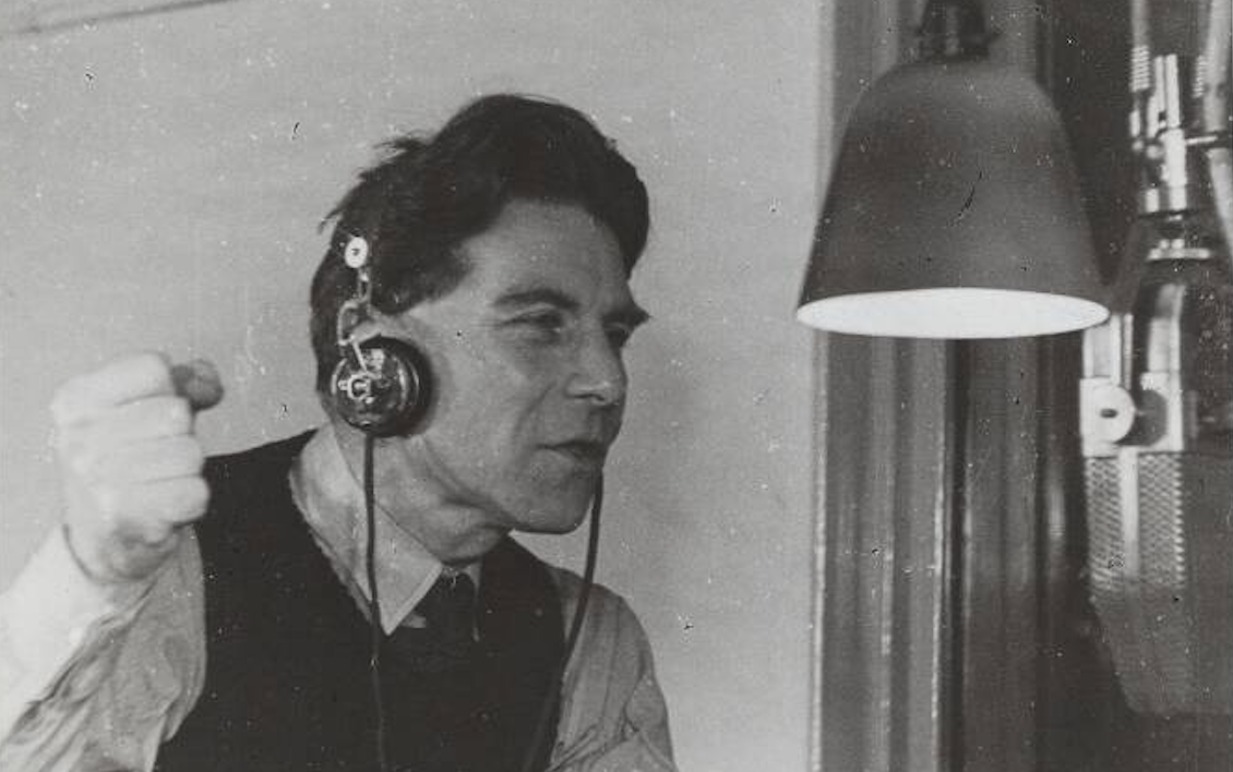 Bob voor de radio-microfoon - uitsnede