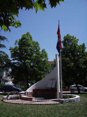 Monument voor A. den Doolaard in Ohrid