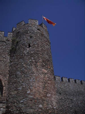 De burcht van koning Samuel met Macedonische vlag
